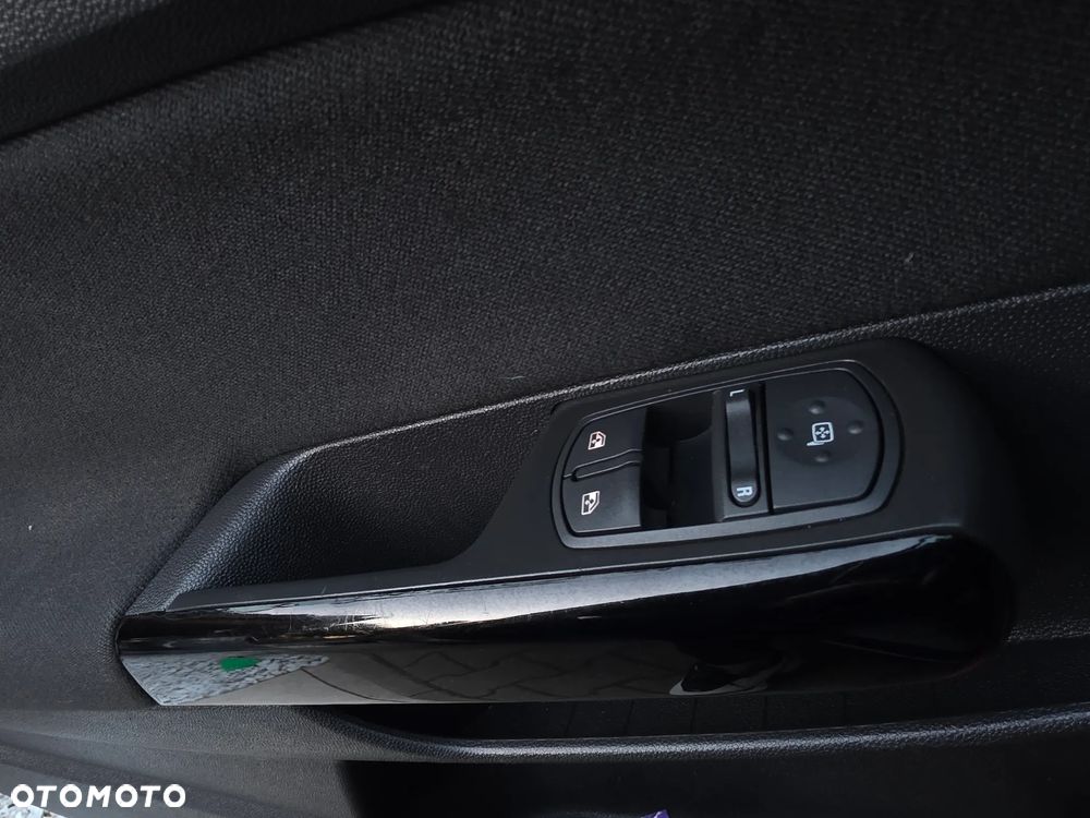 Opel Corsa 1.4 16V Color Edition - 13