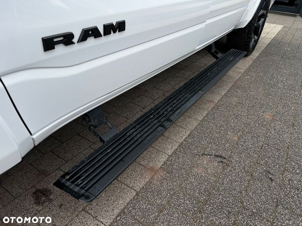 RAM 1500 Crew Cab Limited - 32