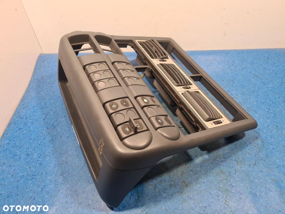 IVECO EURO CARGO PANEL ŚRODKOWY 504034778 - 3