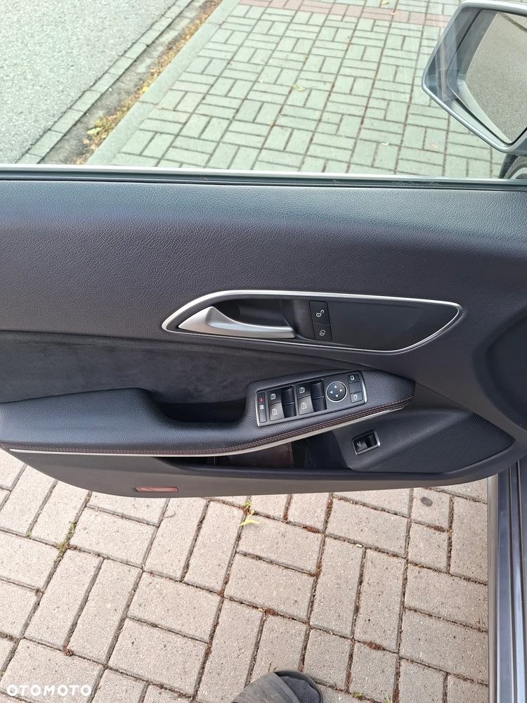 Mercedes-Benz CLA 200 d 7G-DCT - 19