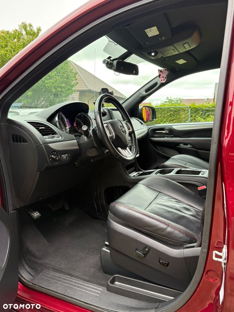 Dodge Grand Caravan 3.6 R/T - 20