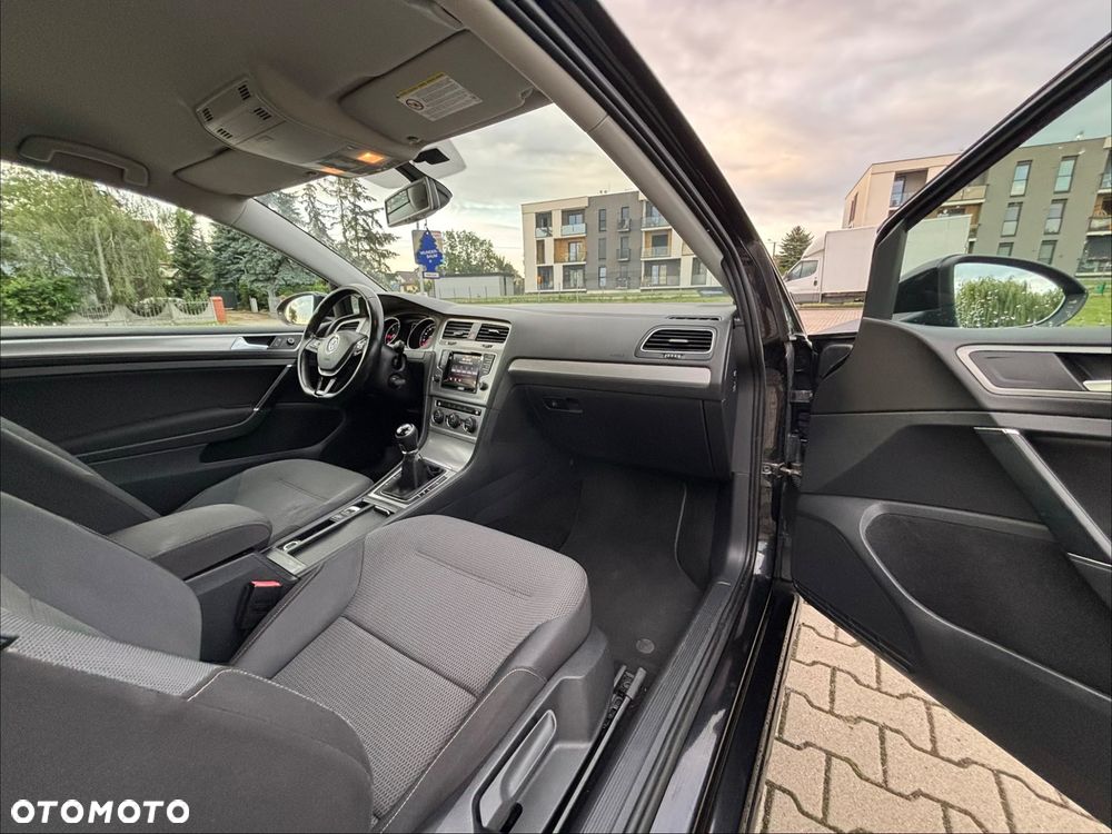 Volkswagen Golf 1.6 TDI BMT Comfortline - 12