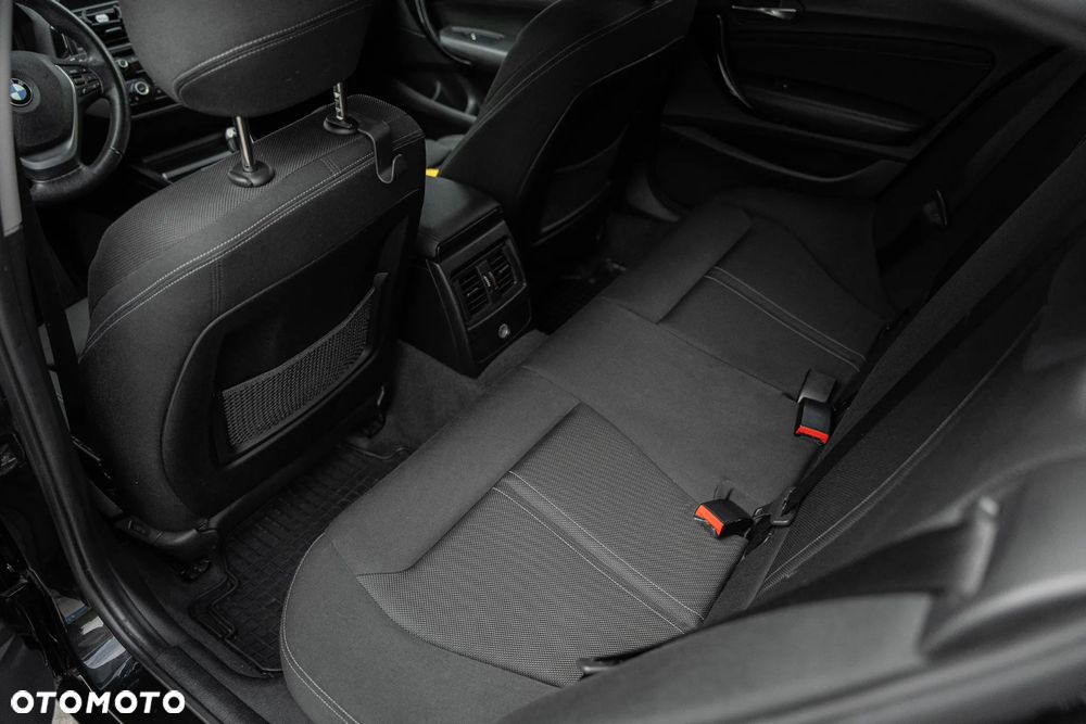 BMW Seria 1 118d Sport Line - 18