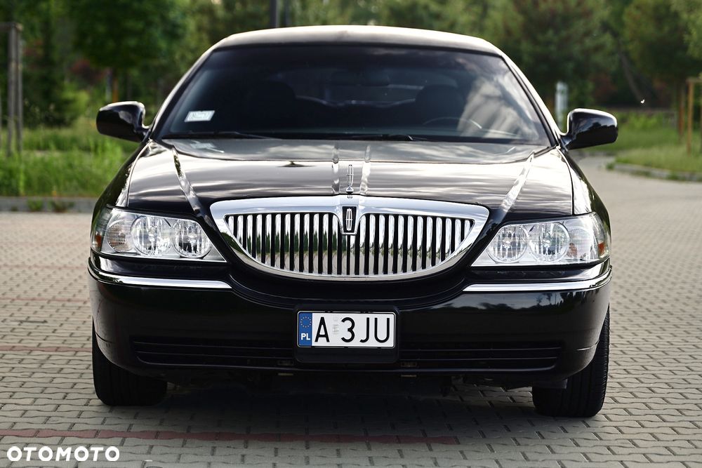 Lincoln Town Car 4.6 Executive - 8