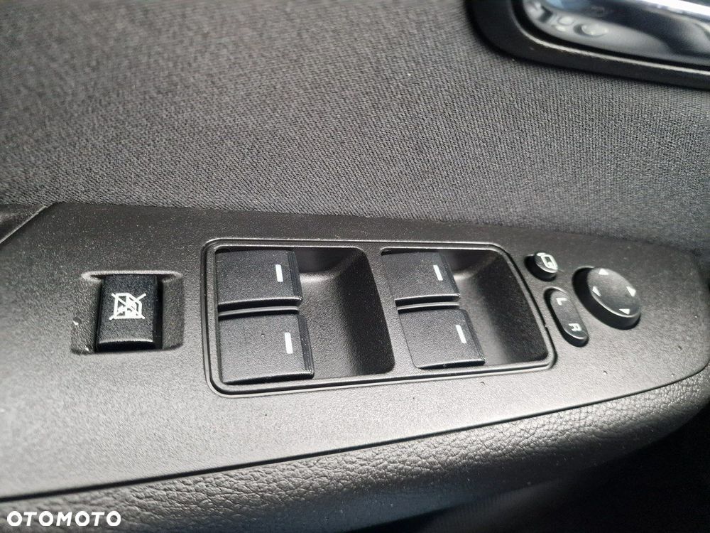 Mazda 6 Sport 2.0 MZR DISI Active - 32