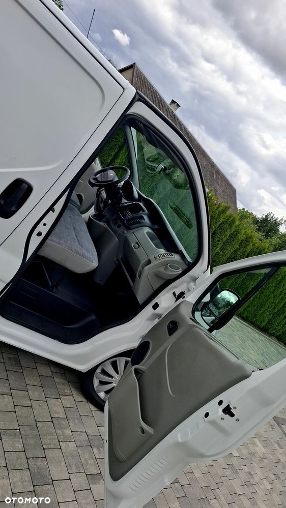 Renault Trafic - 20