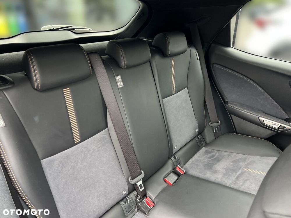 Lexus LBX 1.5 Hybrid Cool - 15