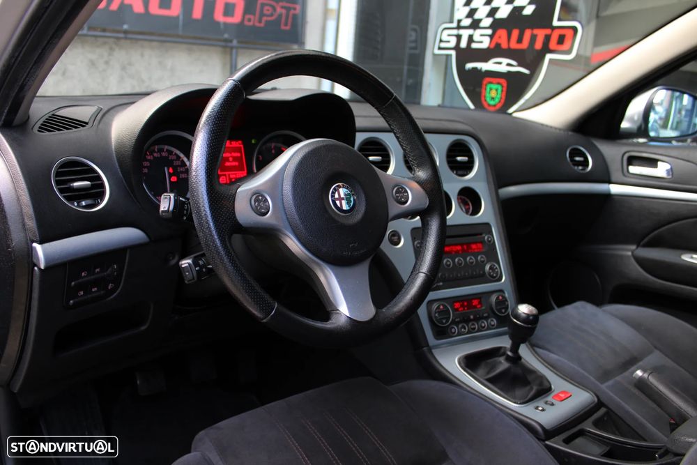 Alfa Romeo 159 1.9 JTDM 16V - 20