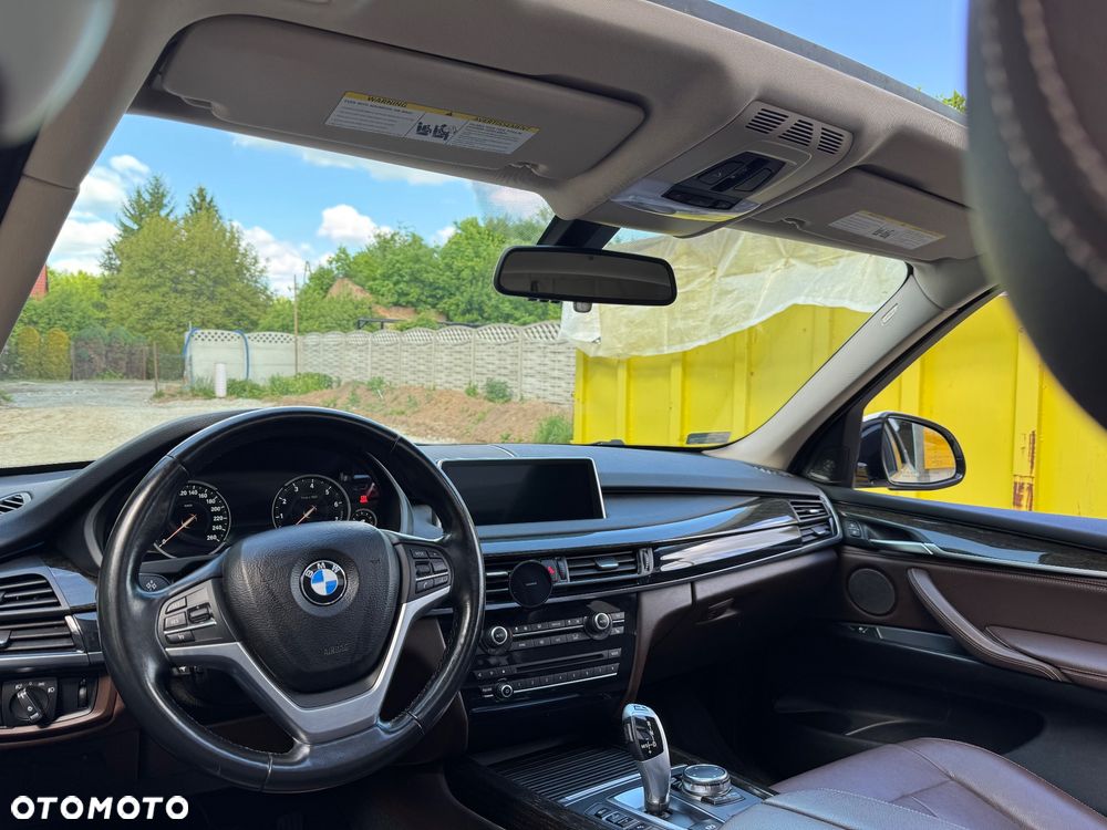 BMW X5 xDrive35i - 14