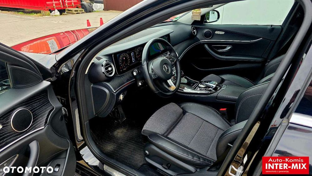 Mercedes-Benz Klasa E - 33