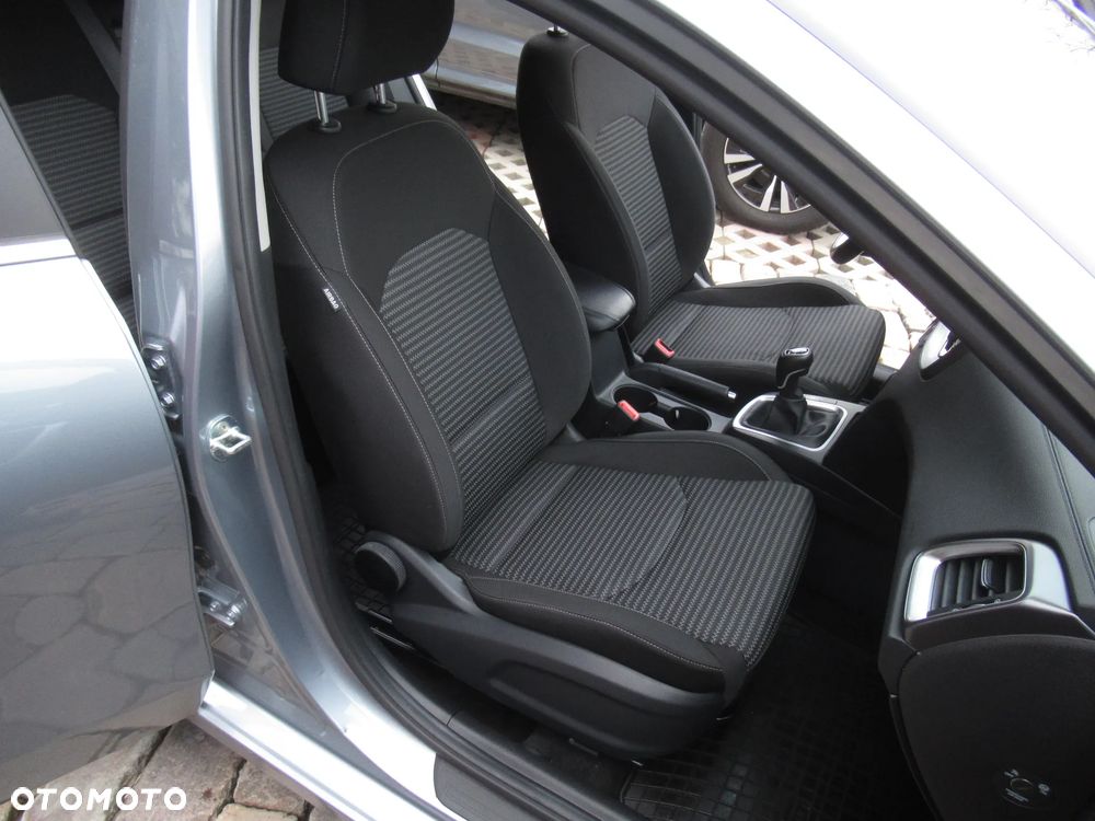 Kia Ceed 1.5 T-GDI M - 10