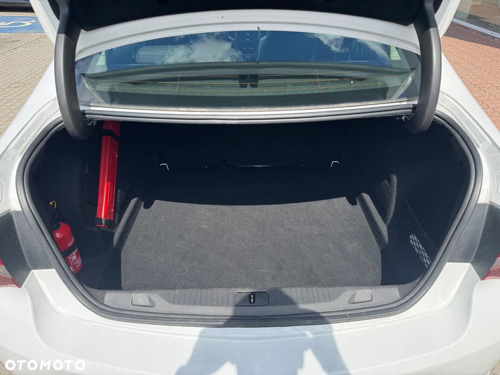 Opel Astra 1.6 Essentia - 8