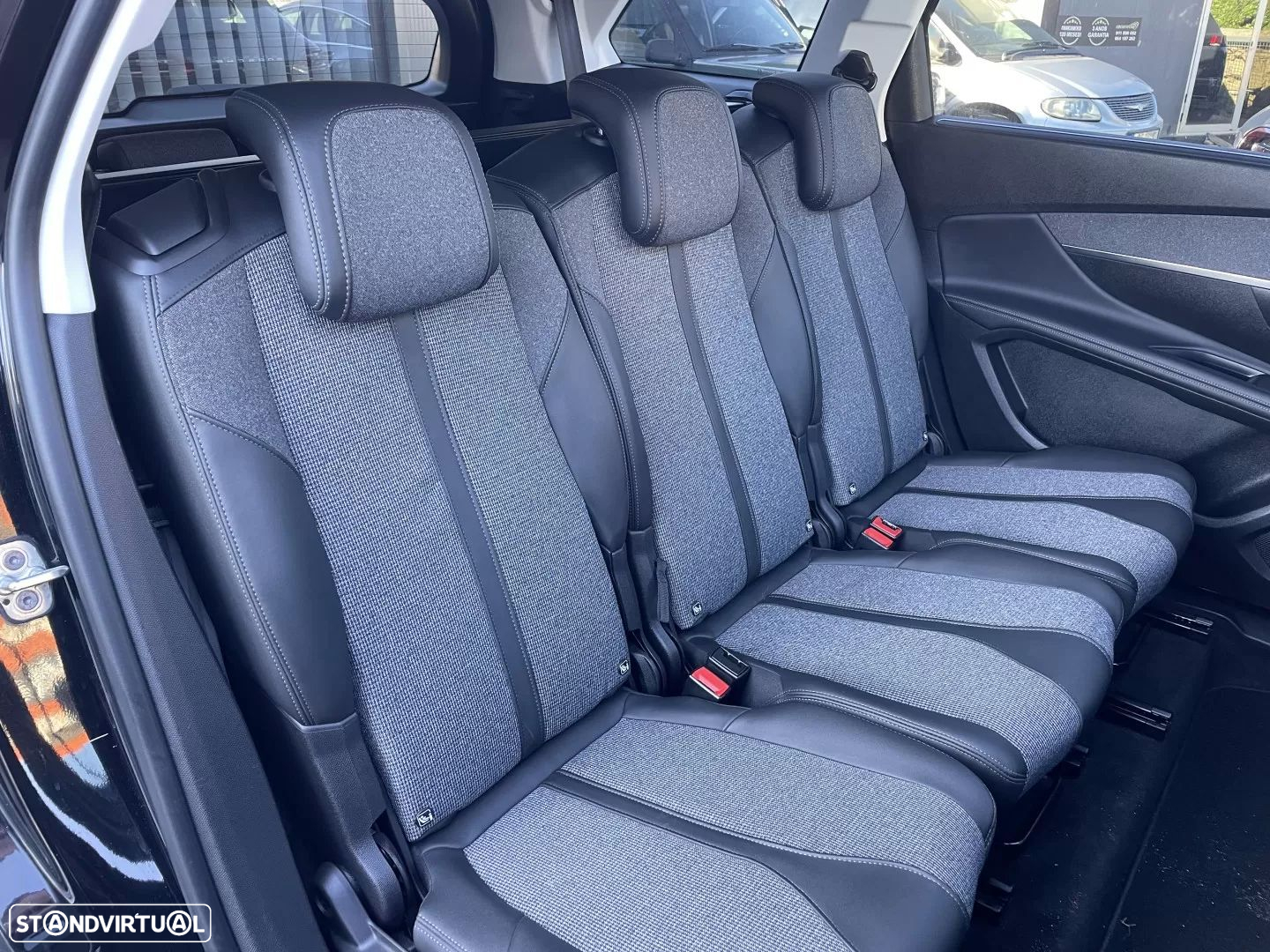 Peugeot 5008 1.2 PureTech Allure EAT8 - 15