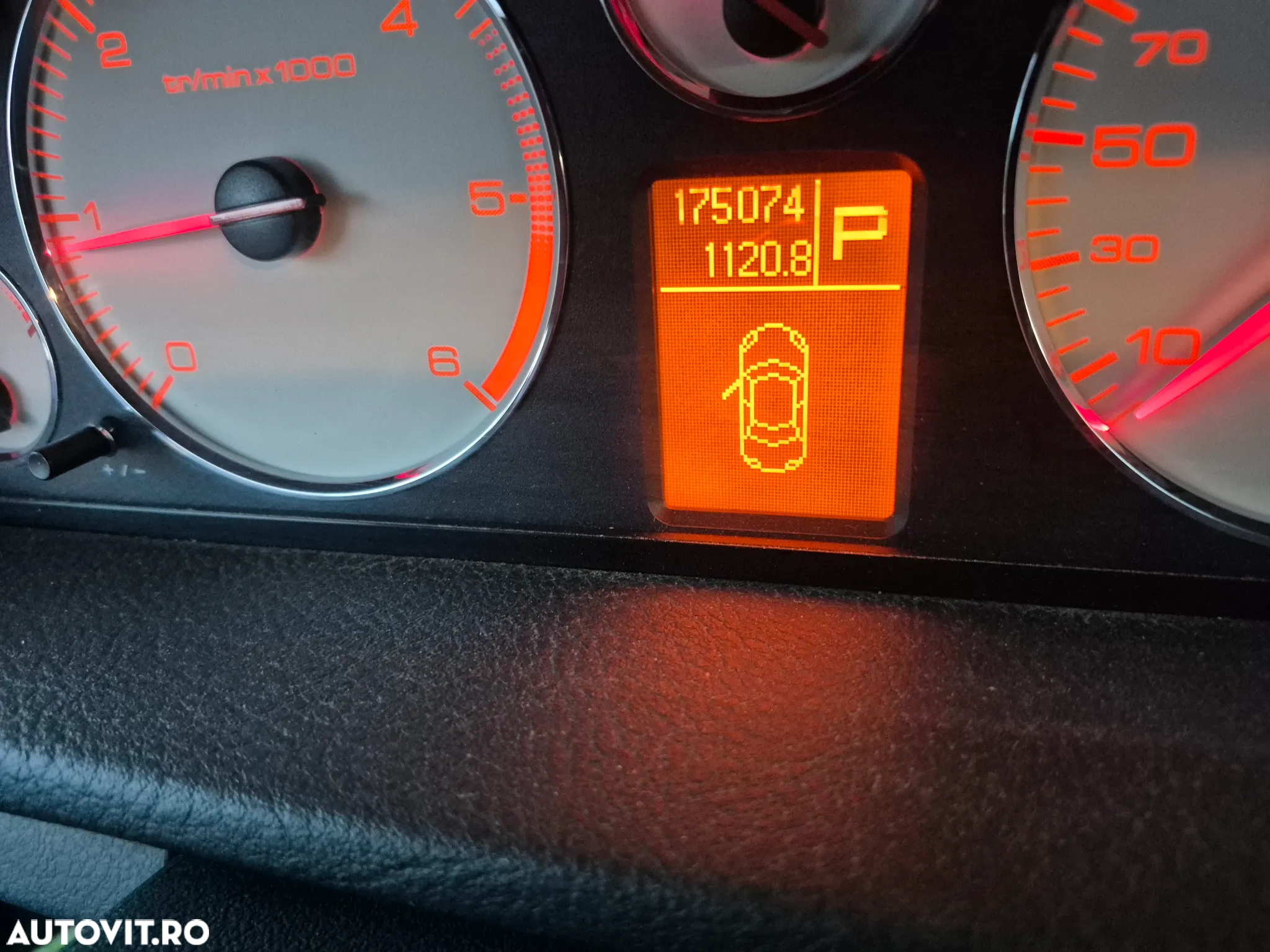 Peugeot 407 SW HDi 135 Automatik Sport - 6