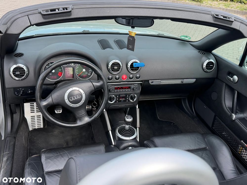 Audi TT Roadster 1.8 T - 10