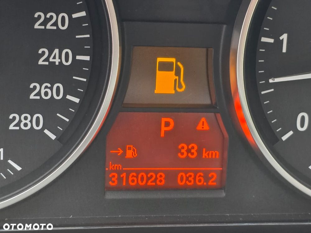 BMW Seria 3 330d - 17