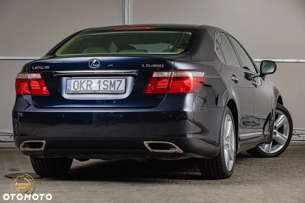 Lexus LS - 4