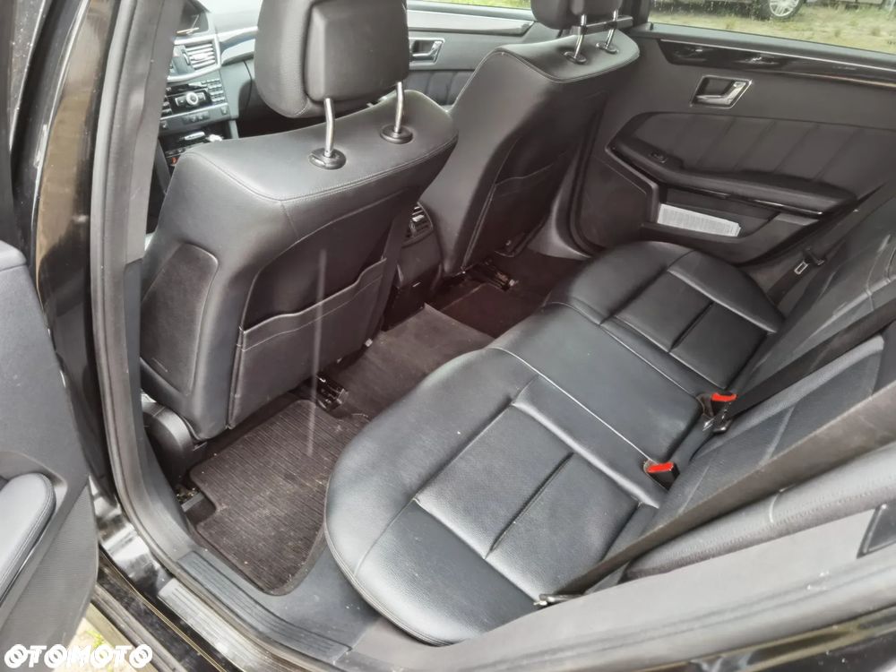 Mercedes-Benz Klasa E 250 CDI 4-Matic BlueEff Avantgarde - 9