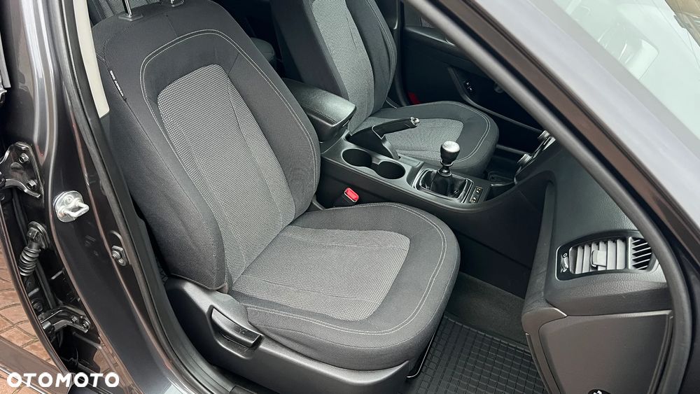 Kia Optima 2.0 CVVL Attract - 26