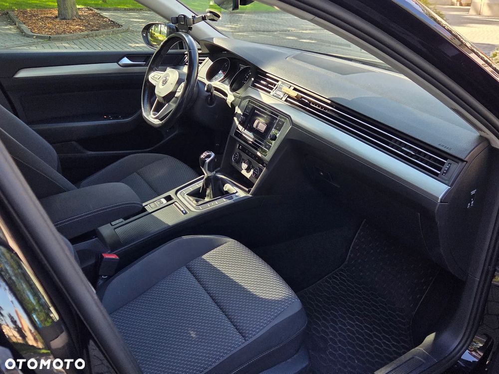 Volkswagen Passat Variant - 19