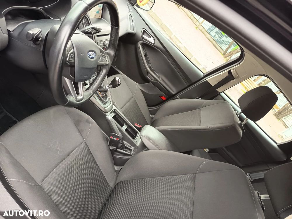 Ford Focus - 6