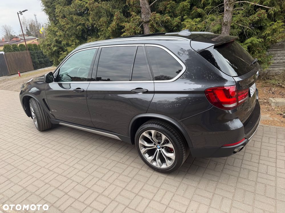 BMW X5 xDrive35i - 22