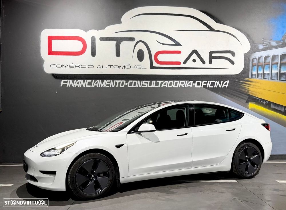Tesla Model 3 Standard Range Plus RWD - 1