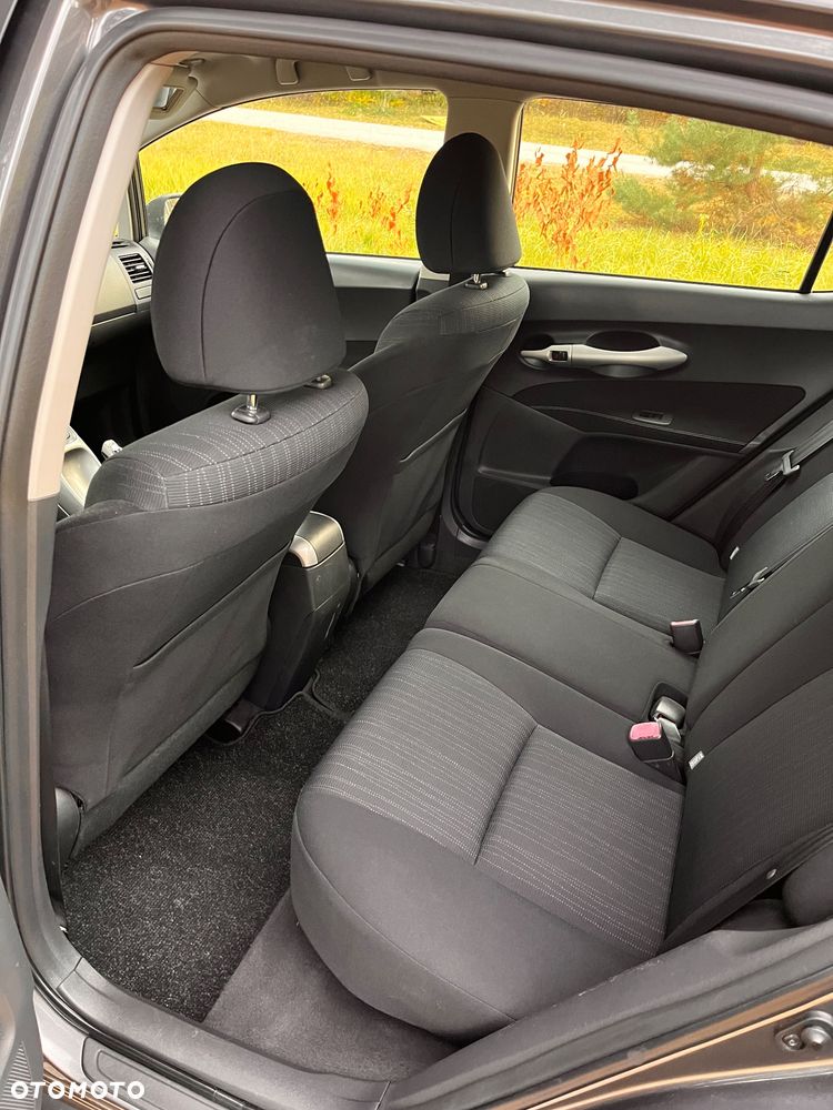 Toyota Auris 1.4 D-4D Luna - 6