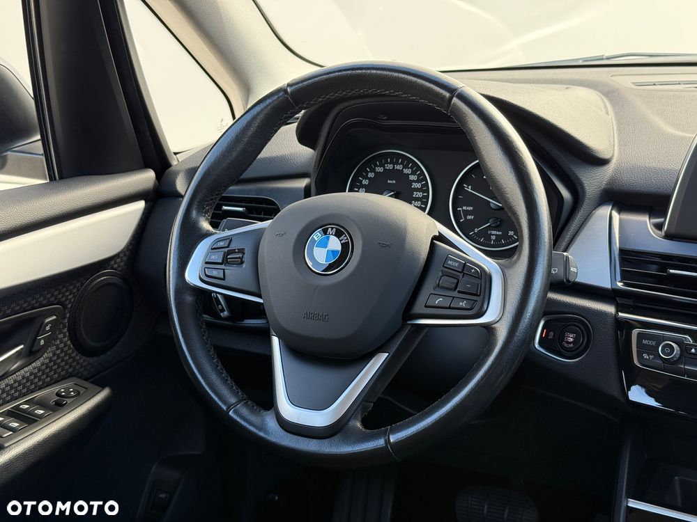 BMW Seria 2 216d Luxury Line - 19