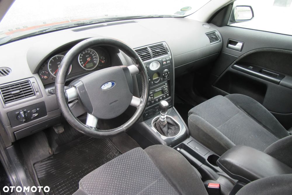 Ford Mondeo 1.8 Ghia - 4