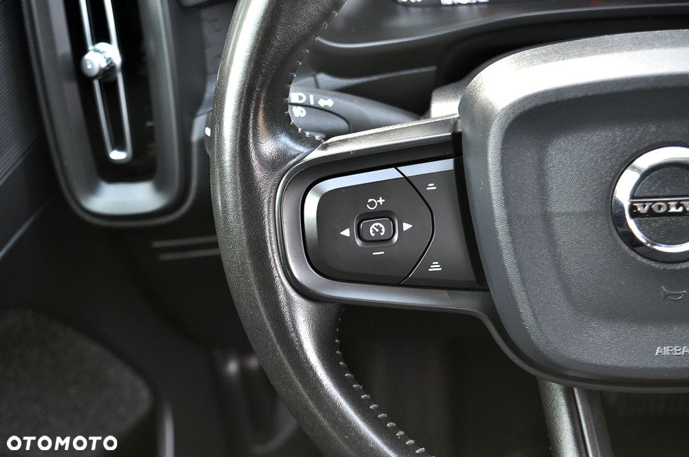 Volvo XC 40 D3 Momentum - 27