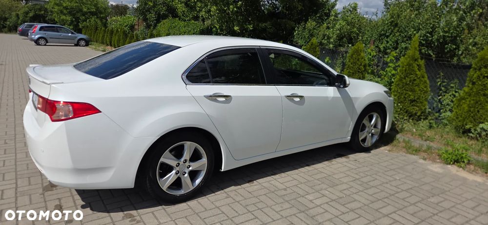 Honda Accord 2.0 Elegance Advantage - 11