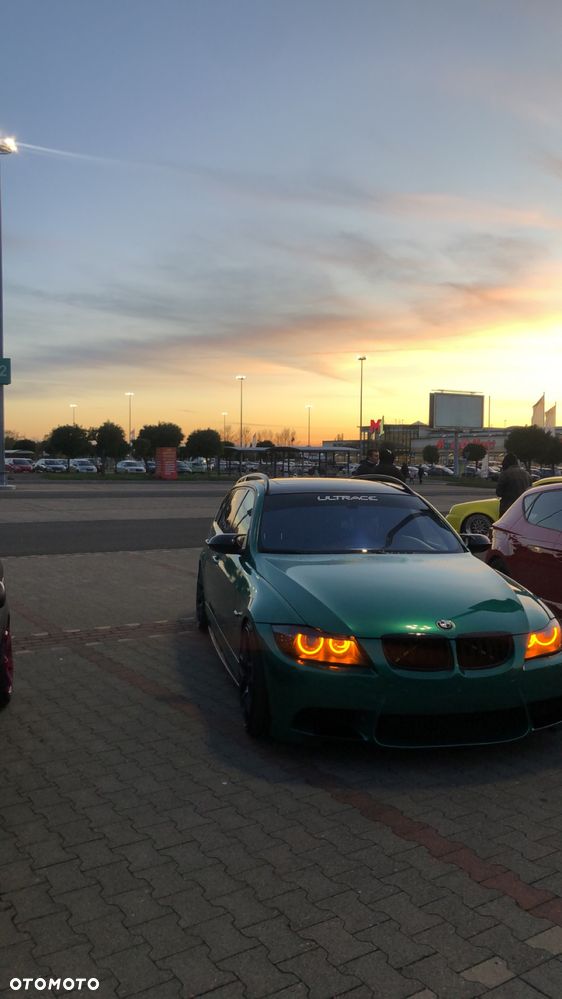 BMW Seria 3 325d - 14