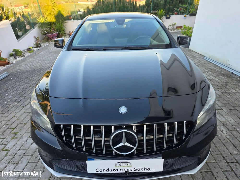 Mercedes-Benz CLA 180 d Shooting Brake AMG Line - 21