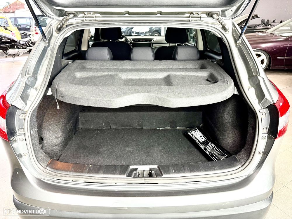 Nissan Qashqai 1.2 DIG-T TEKNA+ - 10