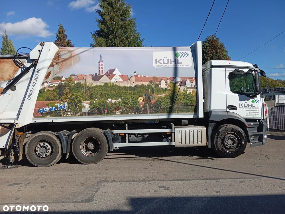 Zabudowa śmieciarki jednokomorowa Zoeller/ Faun 19 m3 110-1100L