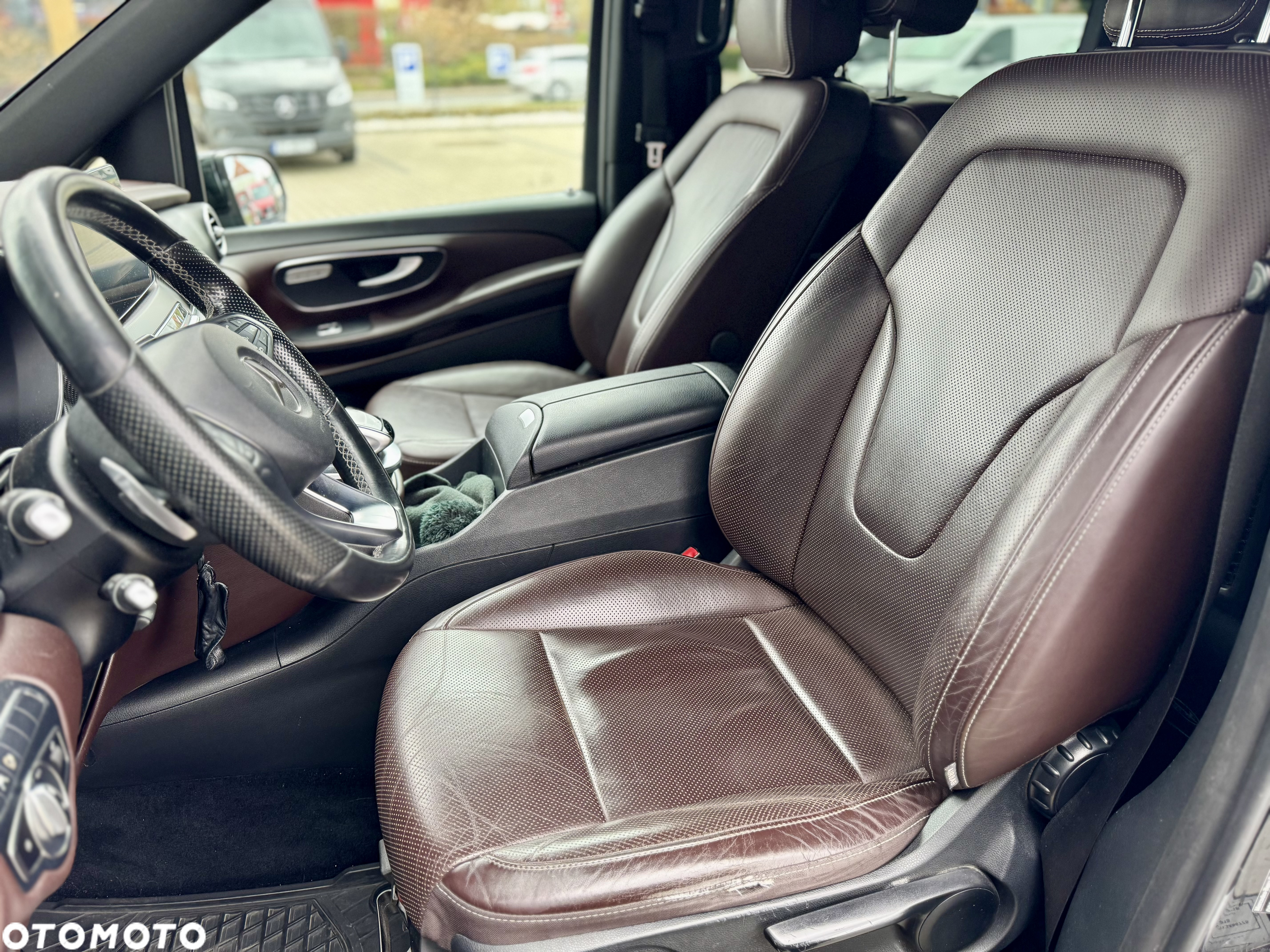Mercedes-Benz Klasa V 250 d 4-Matic Avantgarde 7G-Tronic (d³ugi) - 28