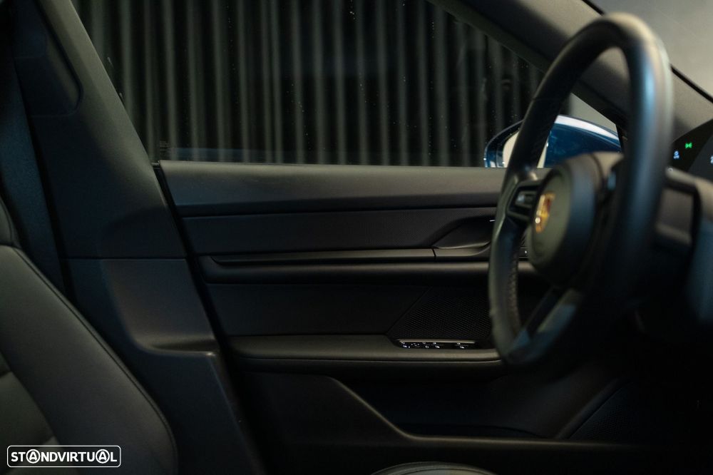 Porsche Taycan Bateria Performance Plus - 26