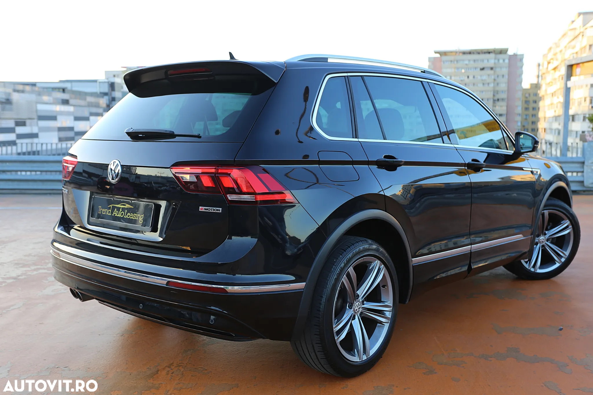Volkswagen Tiguan 2.0 TDI 4Mot DSG Highline - 6