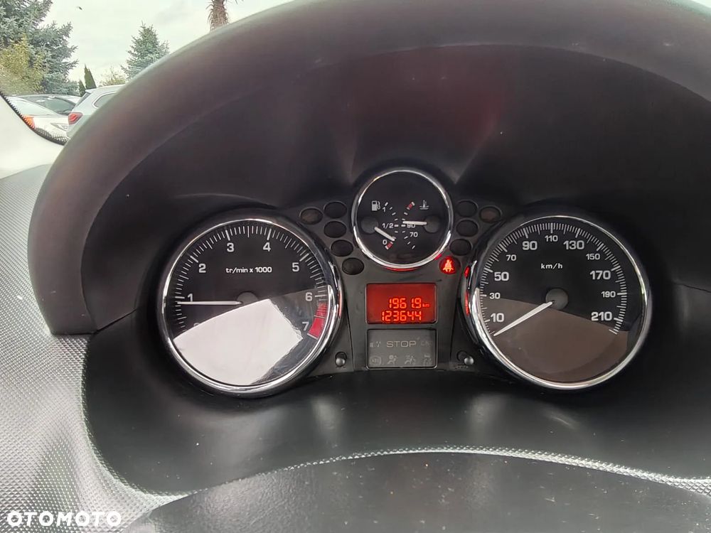 Peugeot 206 plus 206+ 75 Street Racing - 21