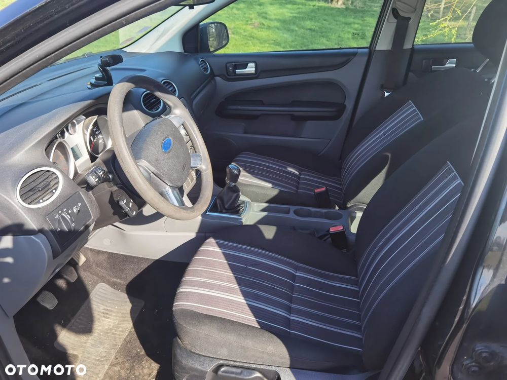 Ford Focus 1.6 TDCi DPF Fun - 8