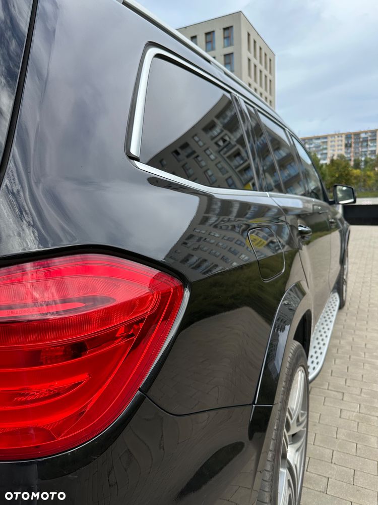 Mercedes-Benz GL - 11