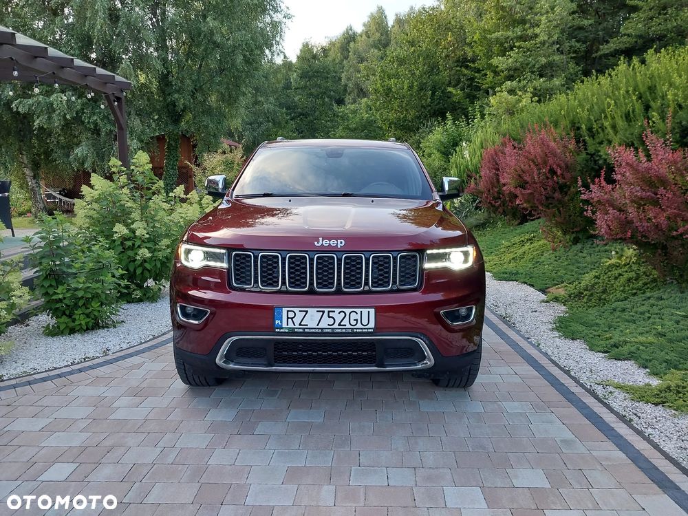 Jeep Grand Cherokee - 13