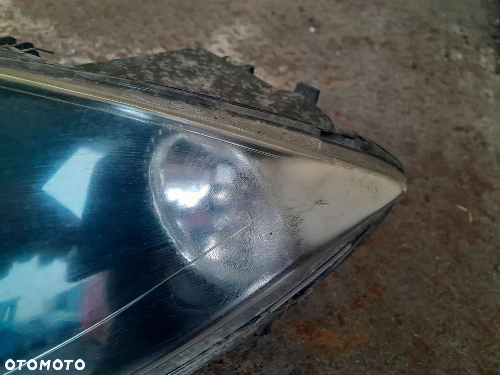 Lampa prawa/lewa przednia / LAMPY PRZEDNIE Seat Tledo II 2 Altea !! - 4