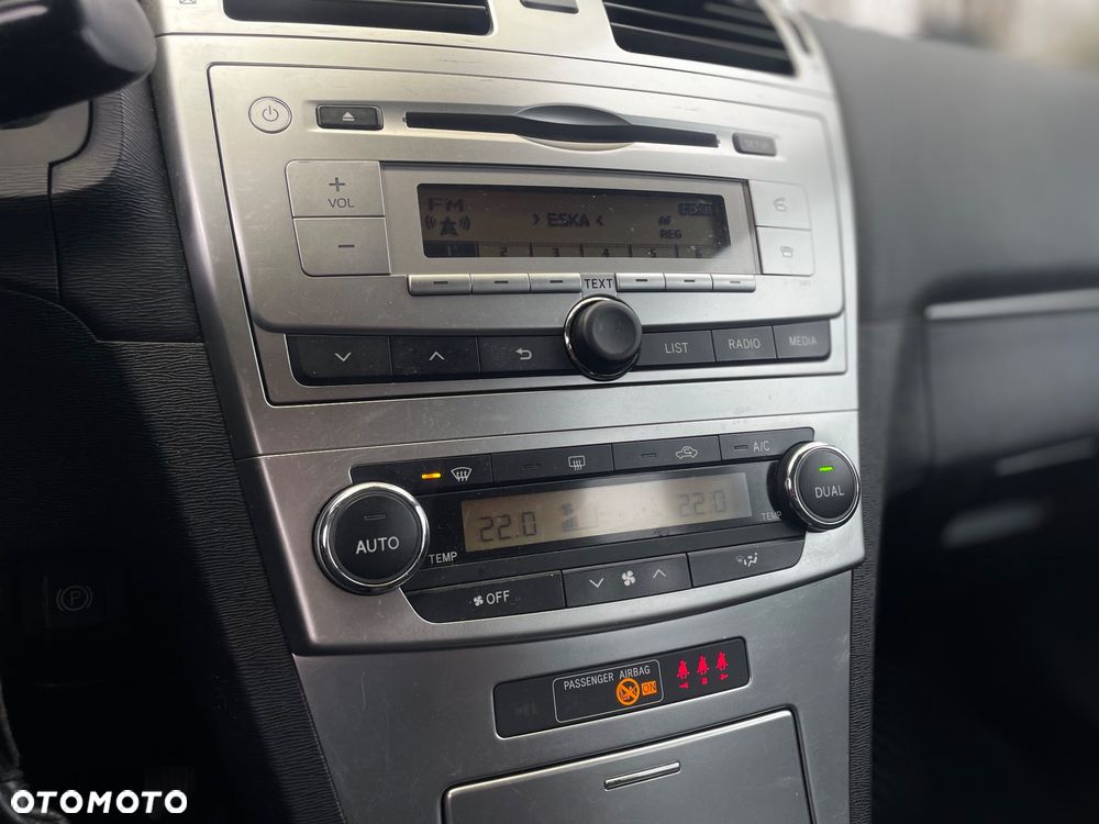Toyota Avensis - 26