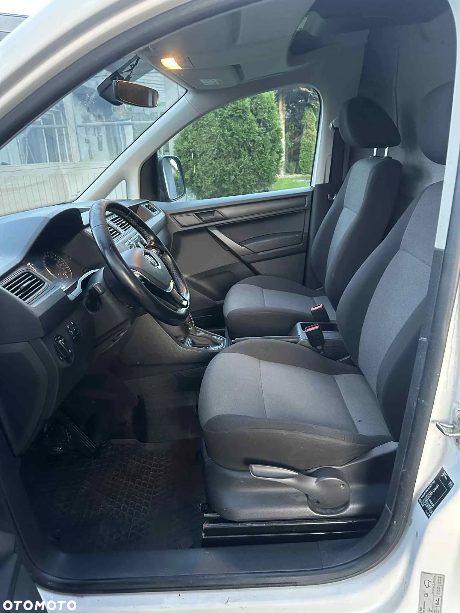 Volkswagen Caddy - 19
