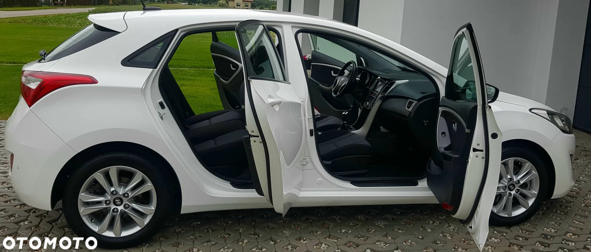 Hyundai i30 1.6 CRDI Fifa World Cup Edition - 3