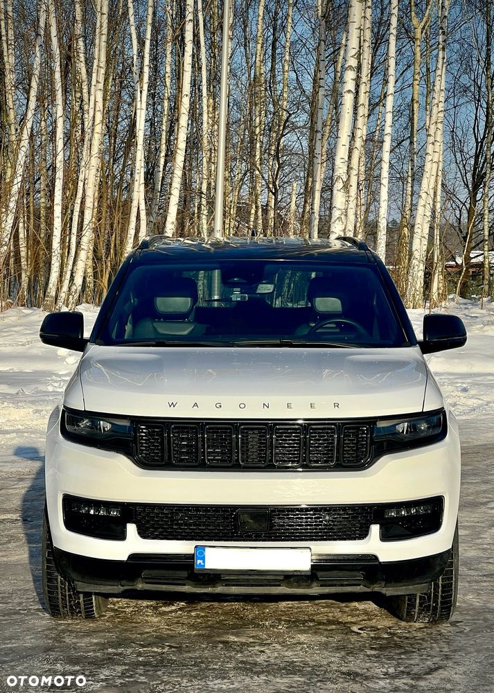 Jeep Wagoneer - 3