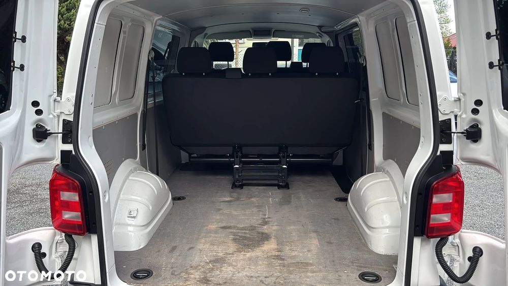 Volkswagen Transporter - 8