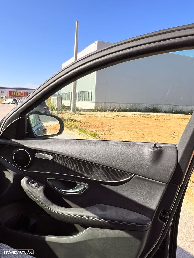 Mercedes-Benz C 300 BlueTEC Hybrid - 12